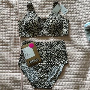 KNIX Bra & Panties - Betsy Johnson Pretty Kitty Limited Edition Print
